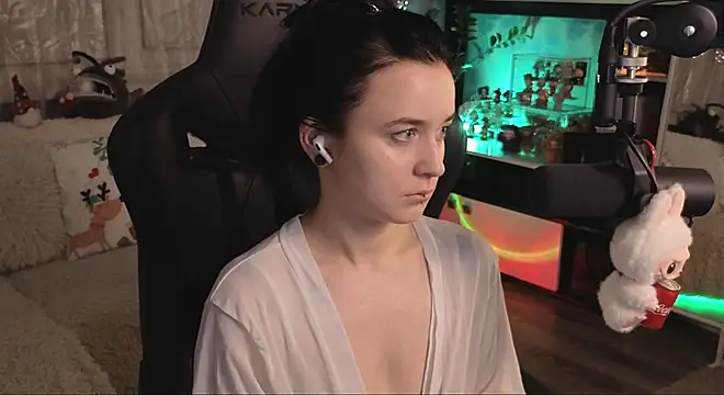 KiraLiLime online show from 01-08-26, 07:42