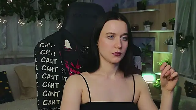 KiraLiLime online show from 03-18-25, 09:10