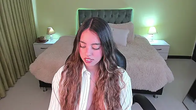  Charlotte evans 1 online show from 06-30-26, 07:36