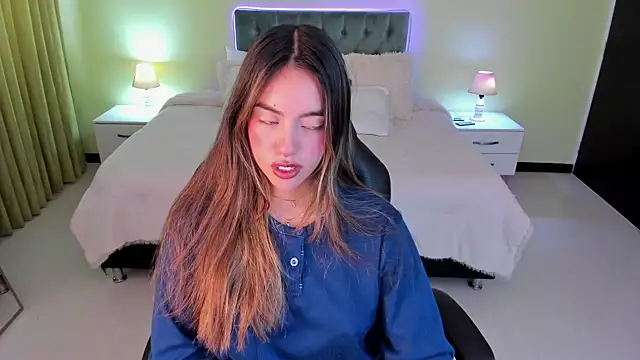  Charlotte evans 1 online show from 04-05-26, 12:23