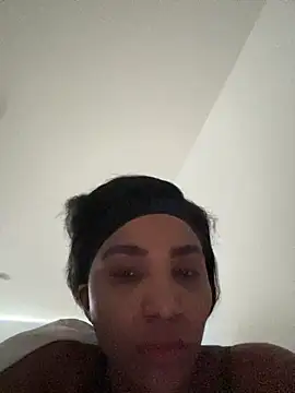 Jessie-pradoo online show from 09-17-25, 02:41