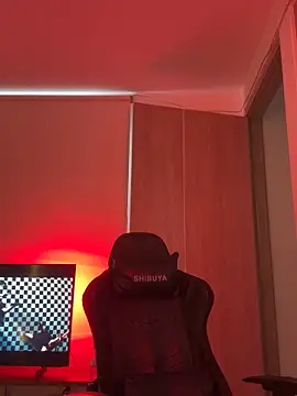 Jessie-pradoo online show from 10-31-25, 09:32