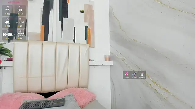 nataly velez online show from 12-15-25, 03:29