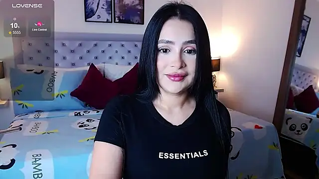 sarascottt online show from 04-15-26, 02:43