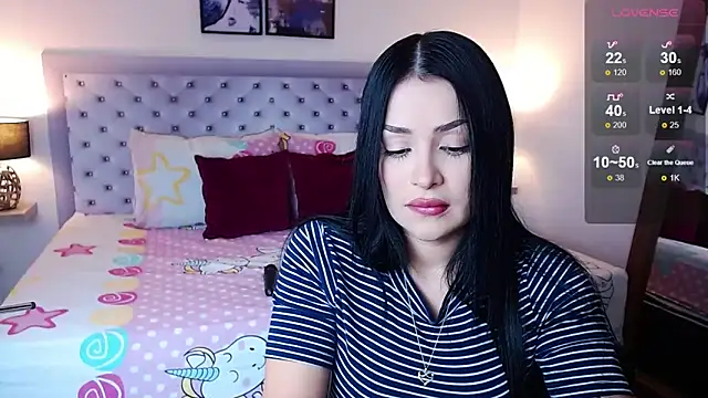 Snapshot of sarascottt chatting on 03-07-25, 01:51 sarascottt online show from 03-07-25, 01:51