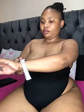 Snapshot of Anaelle24 chatting on 02-23-26, 06:25 Anaelle24 online show from 02-23-26, 06:25