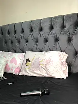 Snapshot of Anaelle24 chatting on 07-14-26, 04:39 Anaelle24 online show from 07-14-26, 04:39
