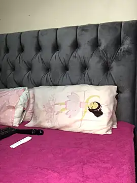 Anaelle24 online show from 05-19-26, 03:24
