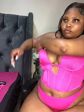 Snapshot of Anaelle24 chatting on 10-22-25, 08:36 Anaelle24 online show from 10-22-25, 08:36