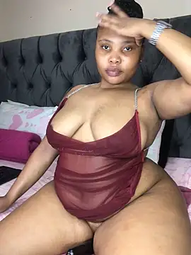 Snapshot of Anaelle24 chatting on 02-26-26, 05:29 Anaelle24 online show from 02-26-26, 05:29