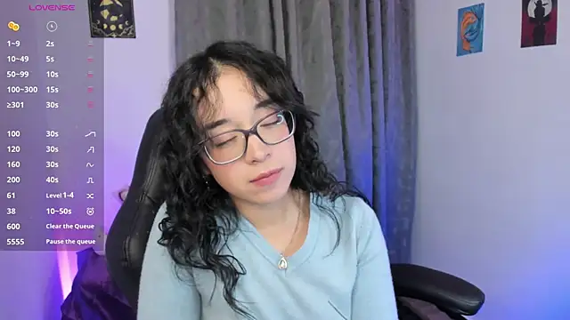 Snapshot of indra_cam chatting on 07-09-26, 06:25 indra cam online show from 07-09-26, 06:25