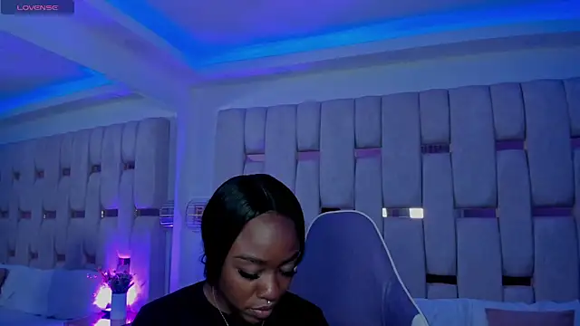 mia schwarz online show from 03-13-26, 09:42