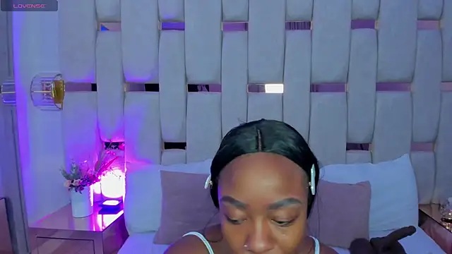 mia schwarz online show from 02-19-26, 08:50