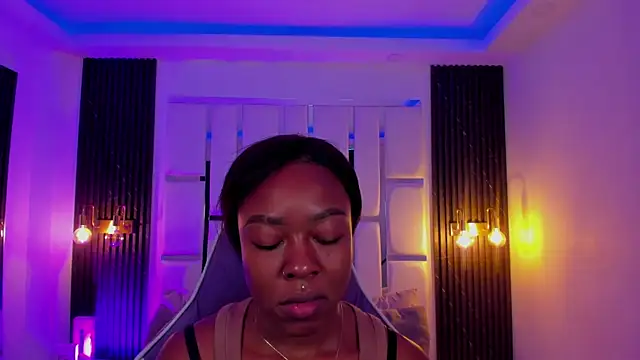 mia schwarz online show from 10-18-25, 07:49