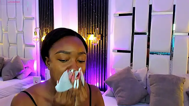 mia schwarz online show from 10-28-25, 09:58