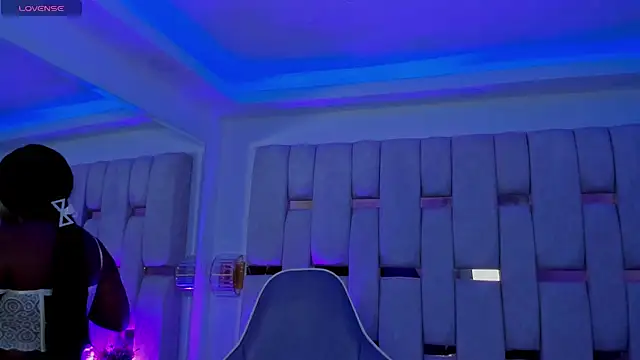 mia schwarz online show from 03-12-26, 10:03