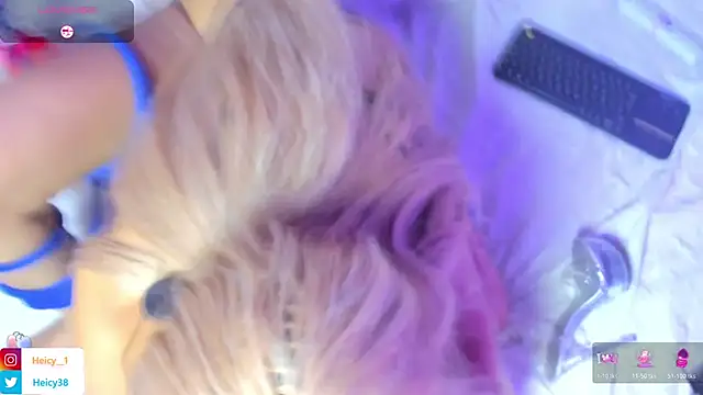 Heicy  online show from 03-24-26, 08:31