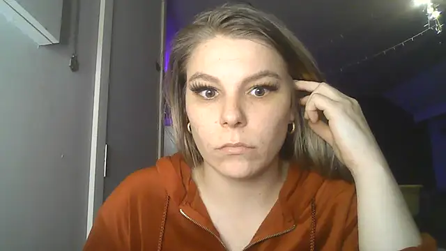 PetiteB Official online show from 02-04-25, 05:12