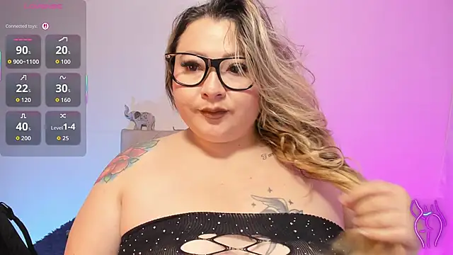 Snapshot of Kharla_Marin chatting on 07-15-26, 11:45 Kharla Marin online show from 07-15-26, 11:45