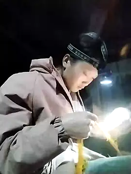 lytamye online show from 12-18-24, 11:24