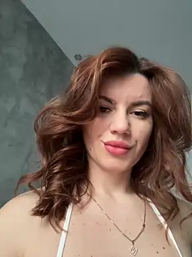 Snapshot of MayaMR chatting on 02-16-26, 06:45 MayaMR online show from 02-16-26, 06:45