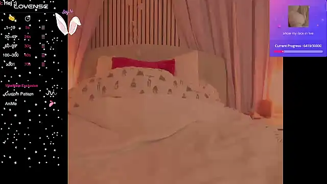 Snapshot of Blondecandie chatting on 02-04-26, 05:30 Blondecandie online show from 02-04-26, 05:30