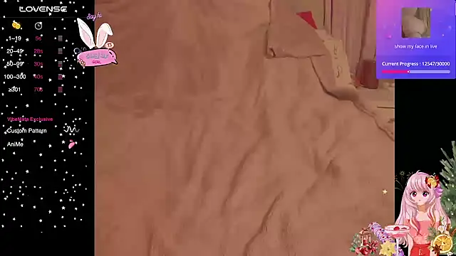 Snapshot of Blondecandie chatting on 02-10-26, 11:09 Blondecandie online show from 02-10-26, 11:09