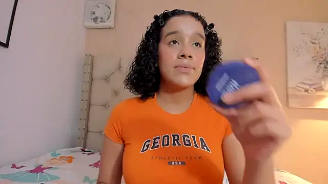 vanesasexyhot21 online show from 10-13-25, 02:35