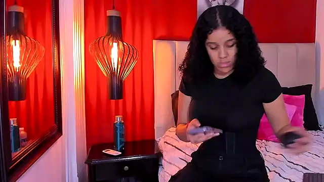 vanesasexyhot21 online show from 11-13-25, 02:37