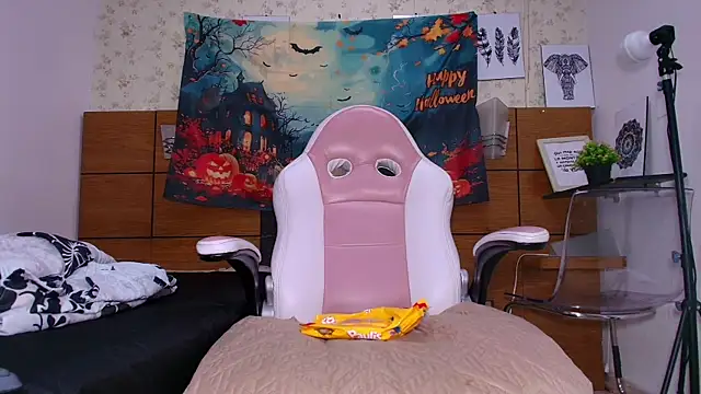 aisha sh online show from 10-14-25, 11:55