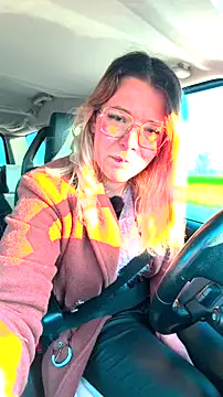 EmyLana online show from 04-03-26, 06:20