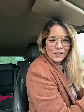 EmyLana online show from 03-06-26, 07:36