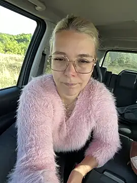 EmyLana online show from 09-27-25, 08:31