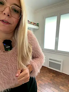 EmyLana online show from 12-02-25, 10:39