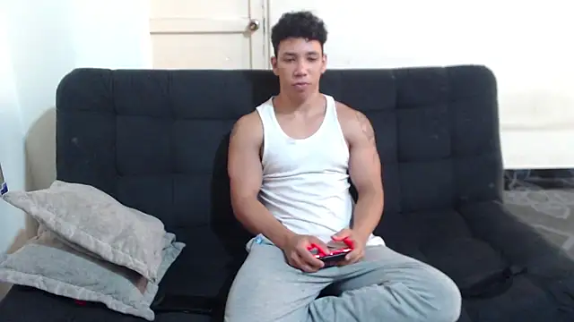 ethan noir online show from 09-12-25, 04:40