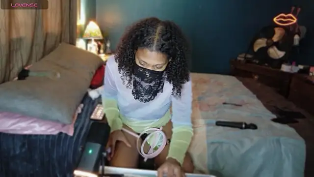 CurlyNony online show from 11-07-25, 05:28