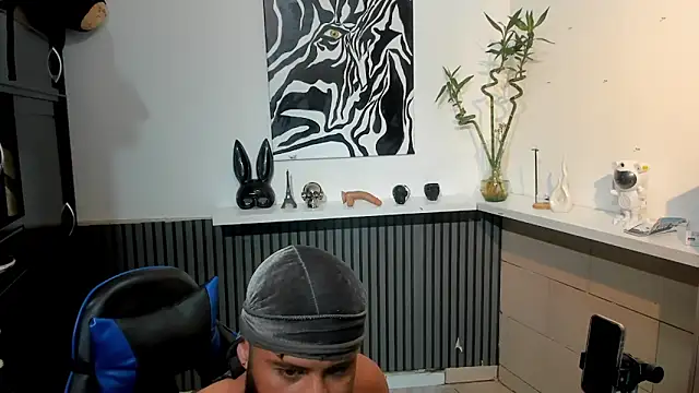 Daemon21 online show from 11-19-25, 10:10