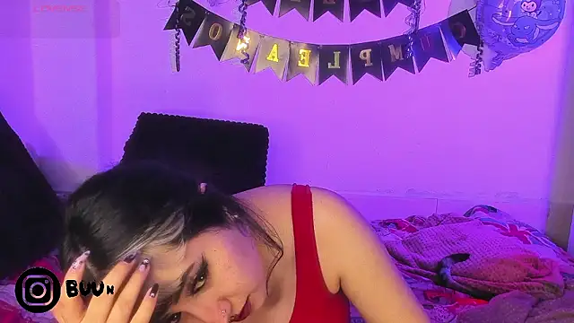 Snapshot of larissa01_ chatting on 01-17-26, 10:13 larissa01 online show from 01-17-26, 10:13