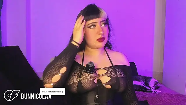 Snapshot of larissa01_ chatting on 02-13-26, 10:21 larissa01 online show from 02-13-26, 10:21