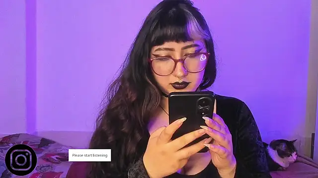 larissa01  online show from 01-09-26, 07:21