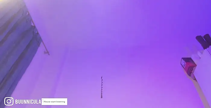 larissa01  online show from 04-11-26, 10:24