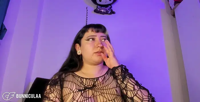 larissa01  online show from 03-14-26, 08:04