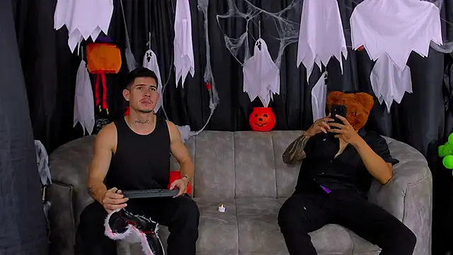 hot day online show from 10-31-25, 09:11