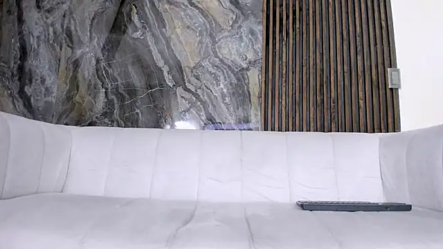 hot day online show from 02-08-25, 01:43