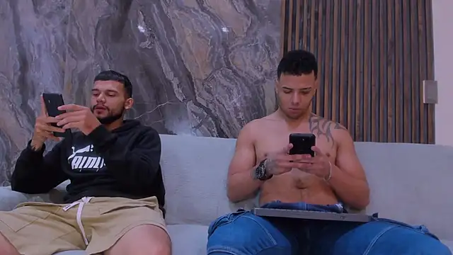 hot day online show from 10-11-25, 01:17