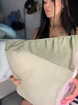 -Loren- online show from 05-24-26, 12:38
