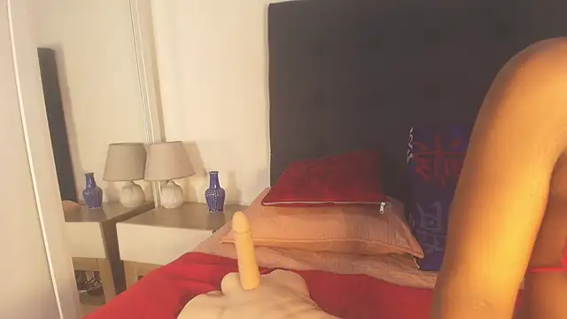 Evelonga 707 online show from 02-10-26, 07:02