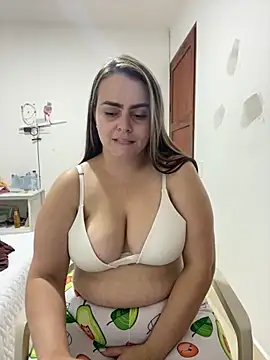 Im Amelia online show from 06-14-26, 01:24