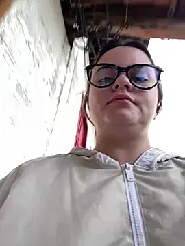 Im Amelia online show from 04-21-26, 12:01