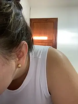 Im Amelia online show from 10-03-25, 10:11